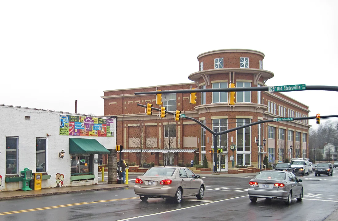We make moving fast, stress-free, and simple for families and businesses in Huntersville, NC